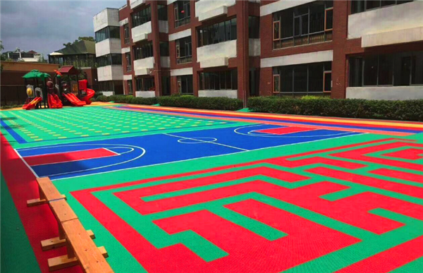 ?幼兒園為什么要選擇仲達(dá)塑膠懸浮地板？