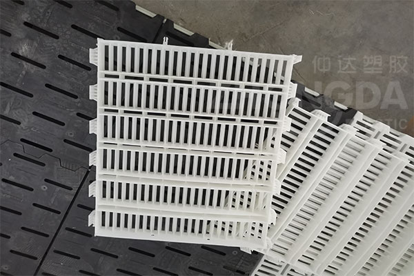 豬場養(yǎng)殖專用漏縫板材質(zhì)分析！